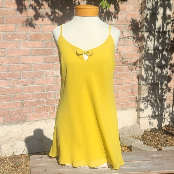 CAbi mustard yellow flowy long tank - Picture 2 of 9